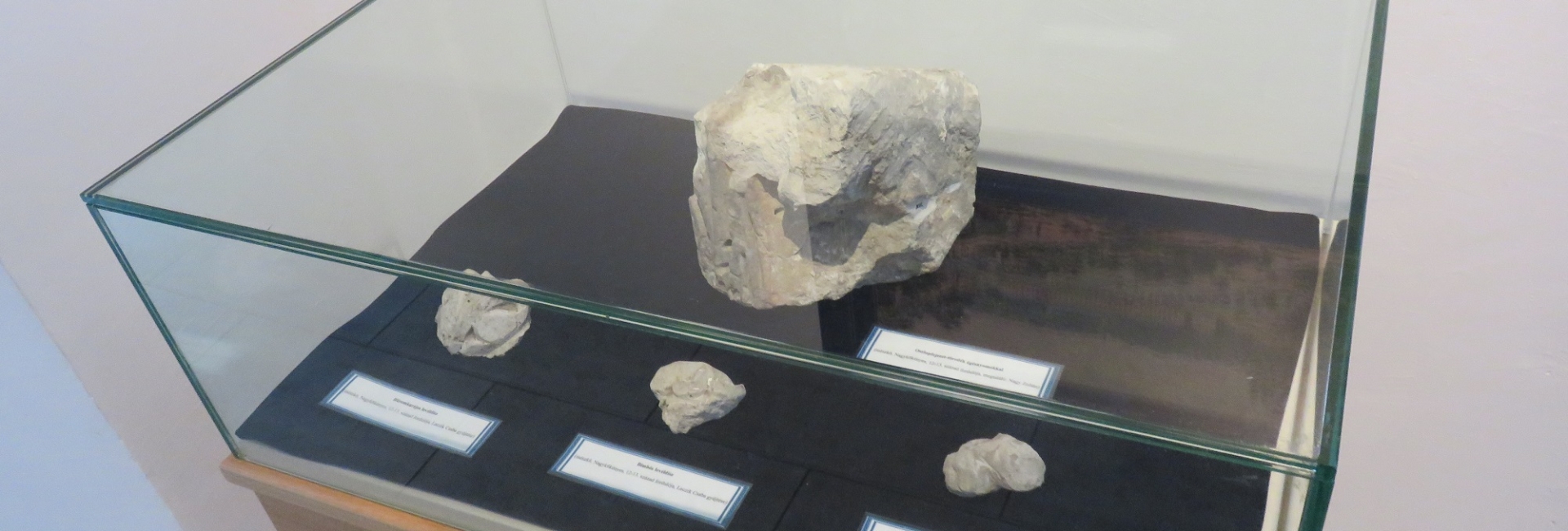 Premontrei emlékek Hatvan környékéről